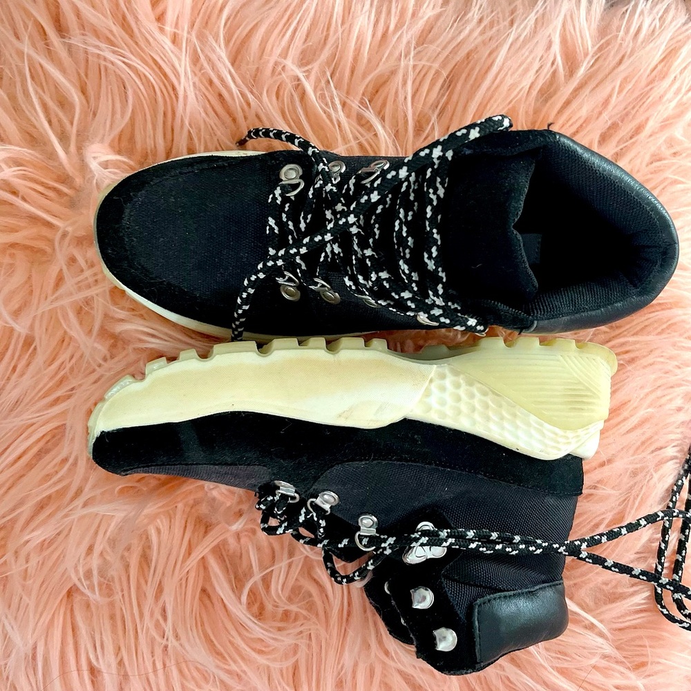 Steve Madden Boots